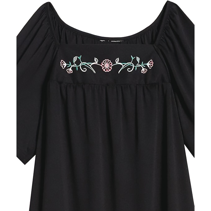 Embroidered Solid Waltz Lounger, Black, large